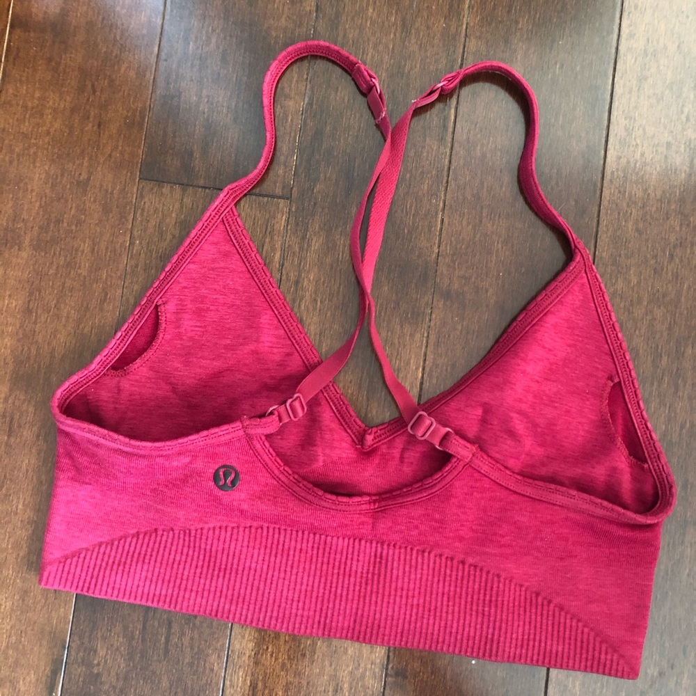 Lululemon sports bra